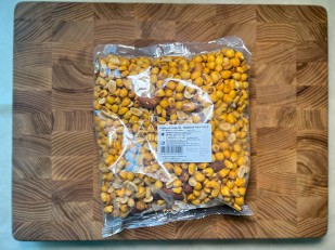 Снеки к пиву: Ореховая смесь ж/с с кукурузой со вкусом 