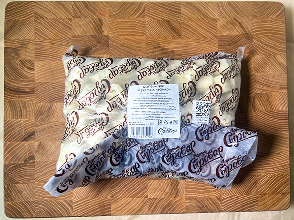 Сыр 1 кг ГОРНЫЙ СЫРОВАР (Бочонок с укропом и чесноком) в Ярославле